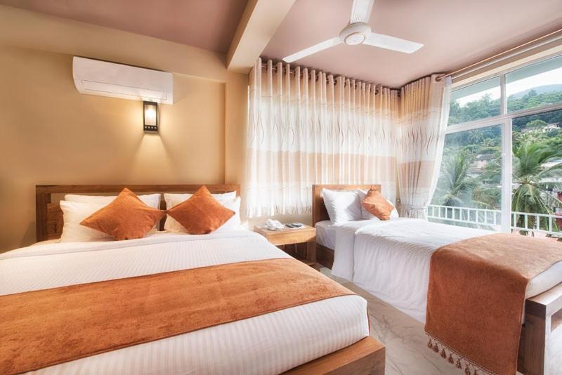 Sobaya Hotel Канді Екстер'єр фото