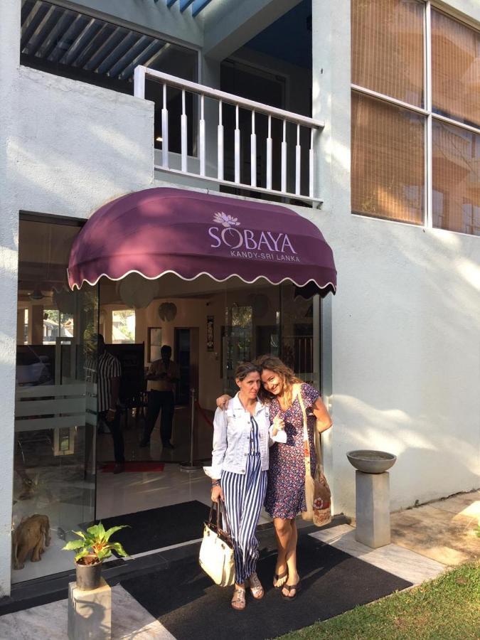 Sobaya Hotel Канді Екстер'єр фото