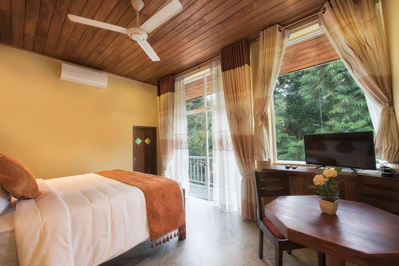 Sobaya Hotel Канді Екстер'єр фото